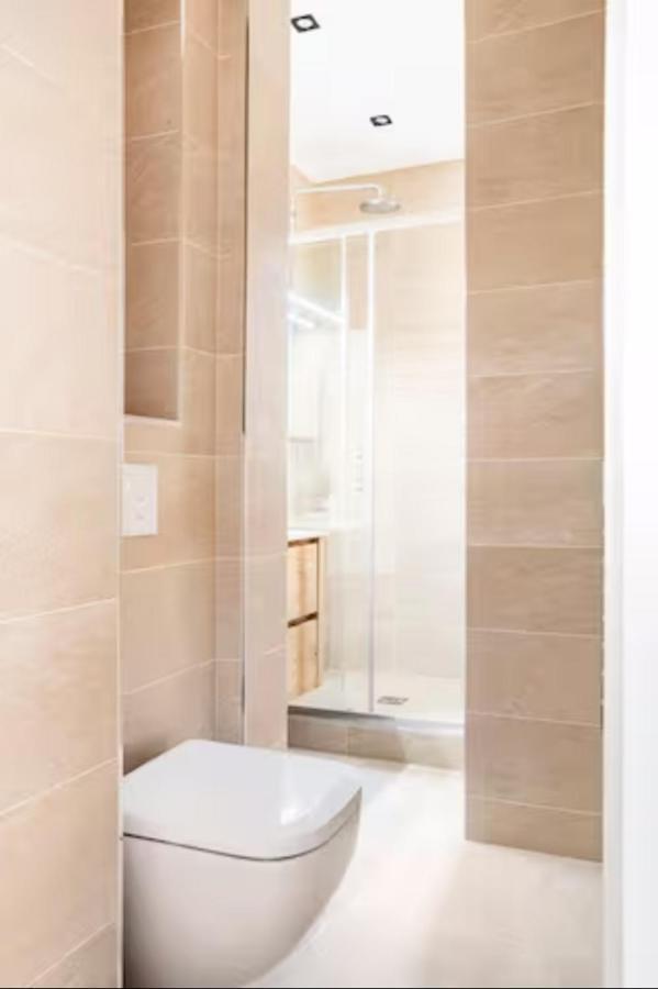 The Square, Paris-Asnieres, Private Apartment With Bedroom And Living Room Asnières Exterior foto