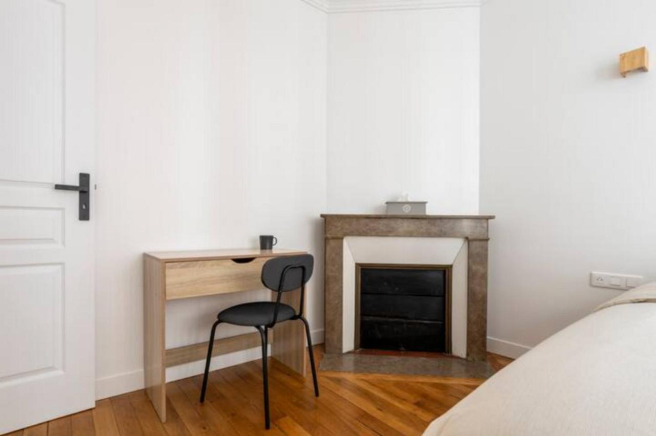 The Square, Paris-Asnieres, Private Apartment With Bedroom And Living Room Asnières Exterior foto
